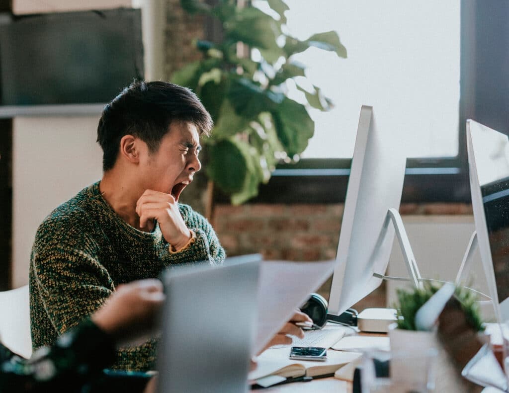Voel je vermoeid en uitgeput als symptomen van burn-out