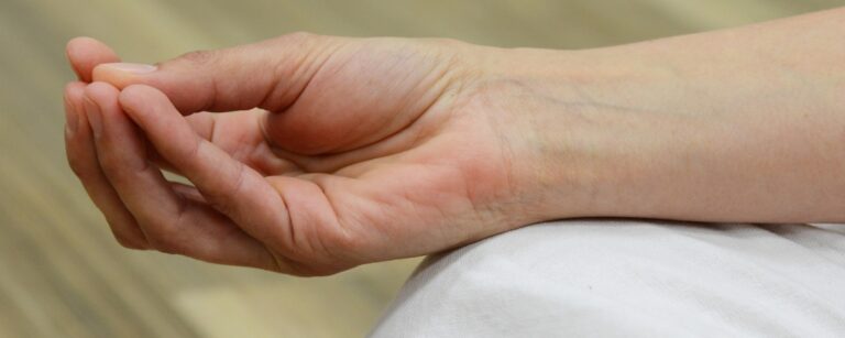 De invloed van yoga op burn-out