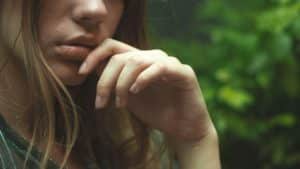 Wallen onder ogen door stress