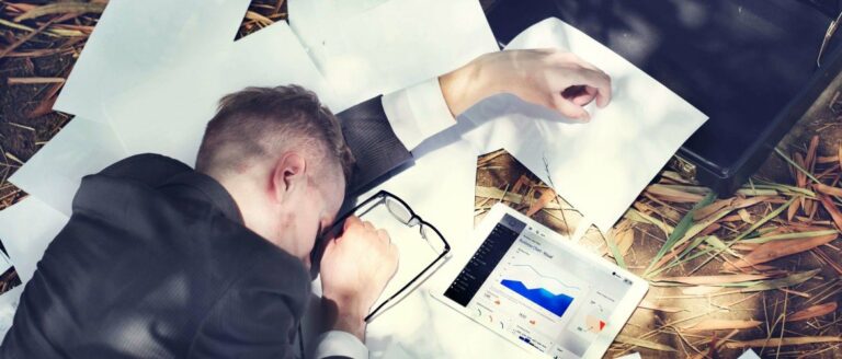 Verslaafd zijn aan je werk: wat zijn de gevolgen en hoe verhelp je het?