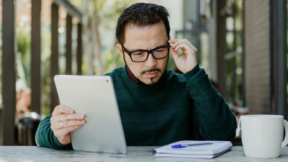 Traag reageren door stress: De neurologische effecten van stress op onze reactiesnelheid