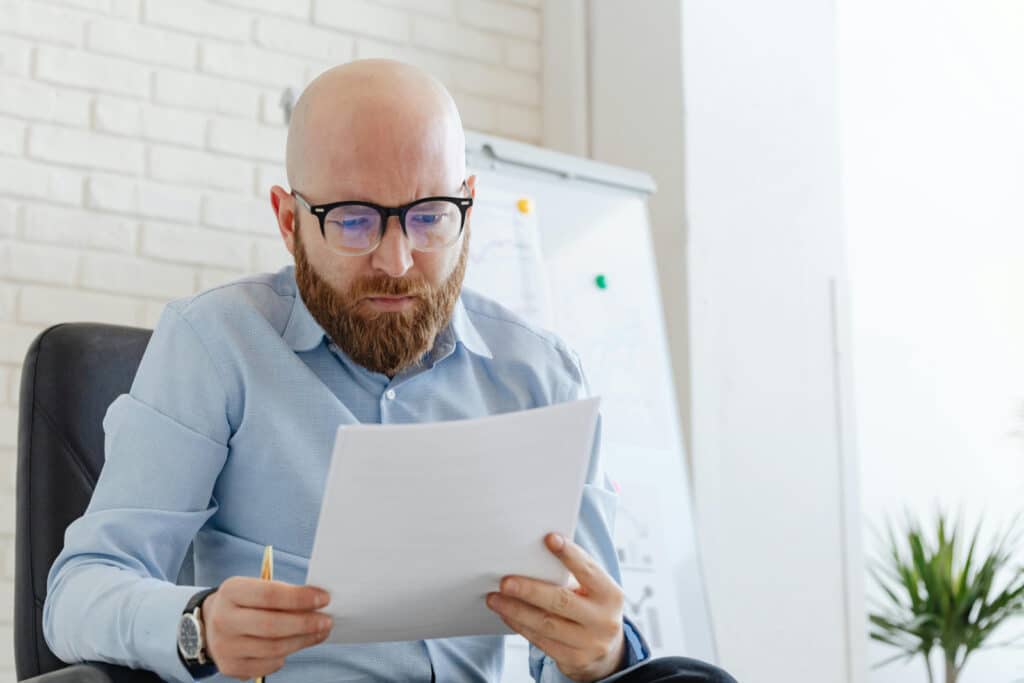 Wat betekent het om overweldigd te zijn en wat is de link met stress?